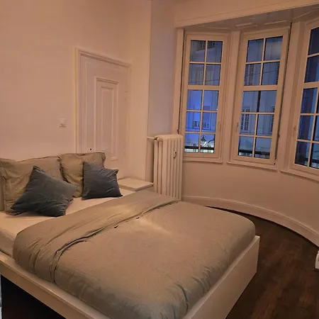 Grand De 140m2 En Plein Centre-ville Appartement